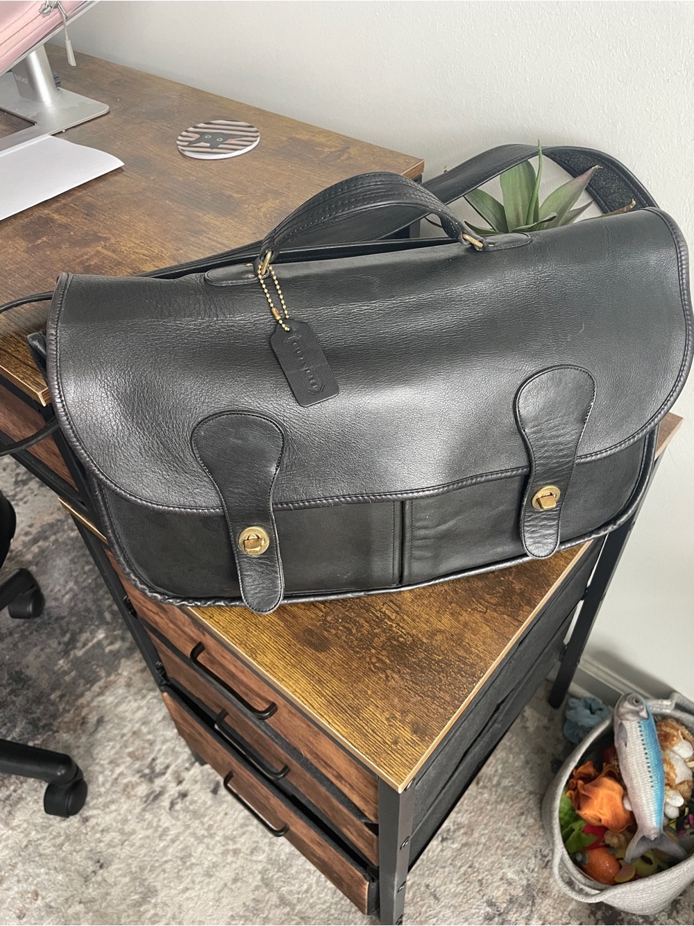 Black Vintage Coach Carrier Messenger Bag Made in New York City Style 9800 - Picture 2 of 16